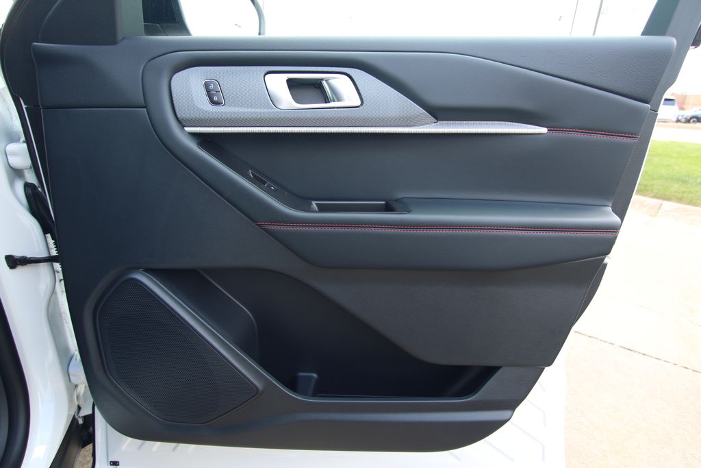 New 2026 Ford Explorer SUV