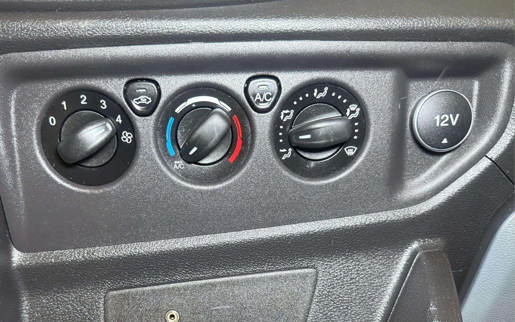 Used 2018 Oxford White Ford Base image 7