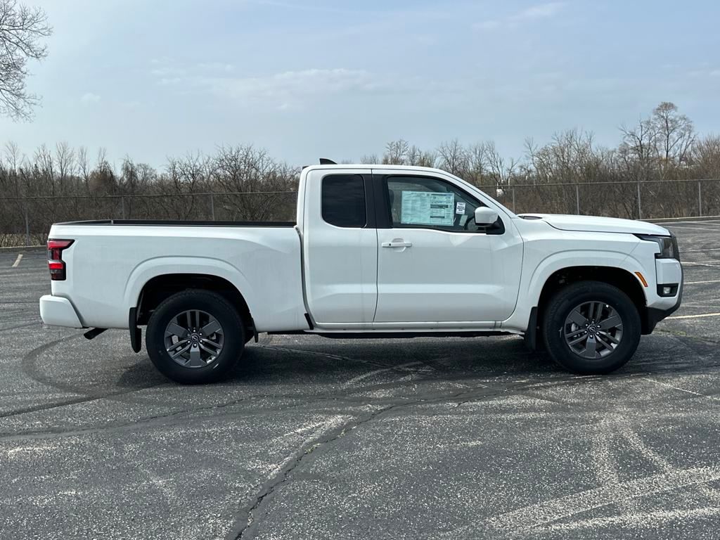 2025 Nissan Frontier SV photo