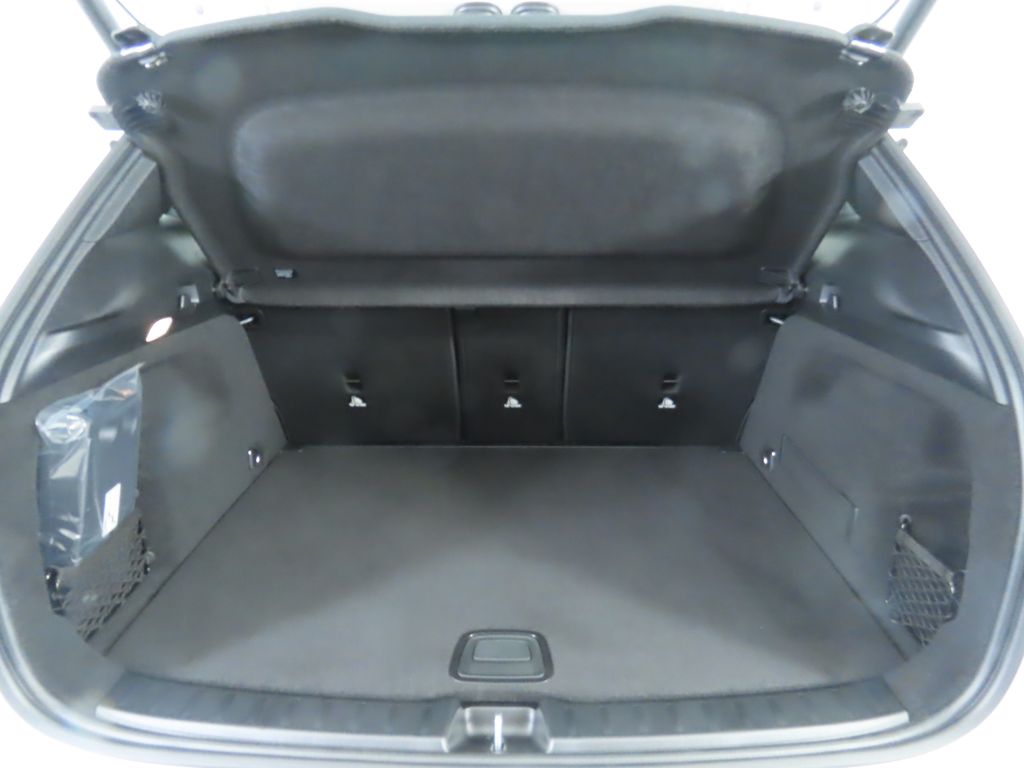 Thumbnail: 2025 Mercedes-Benz GLA - 28