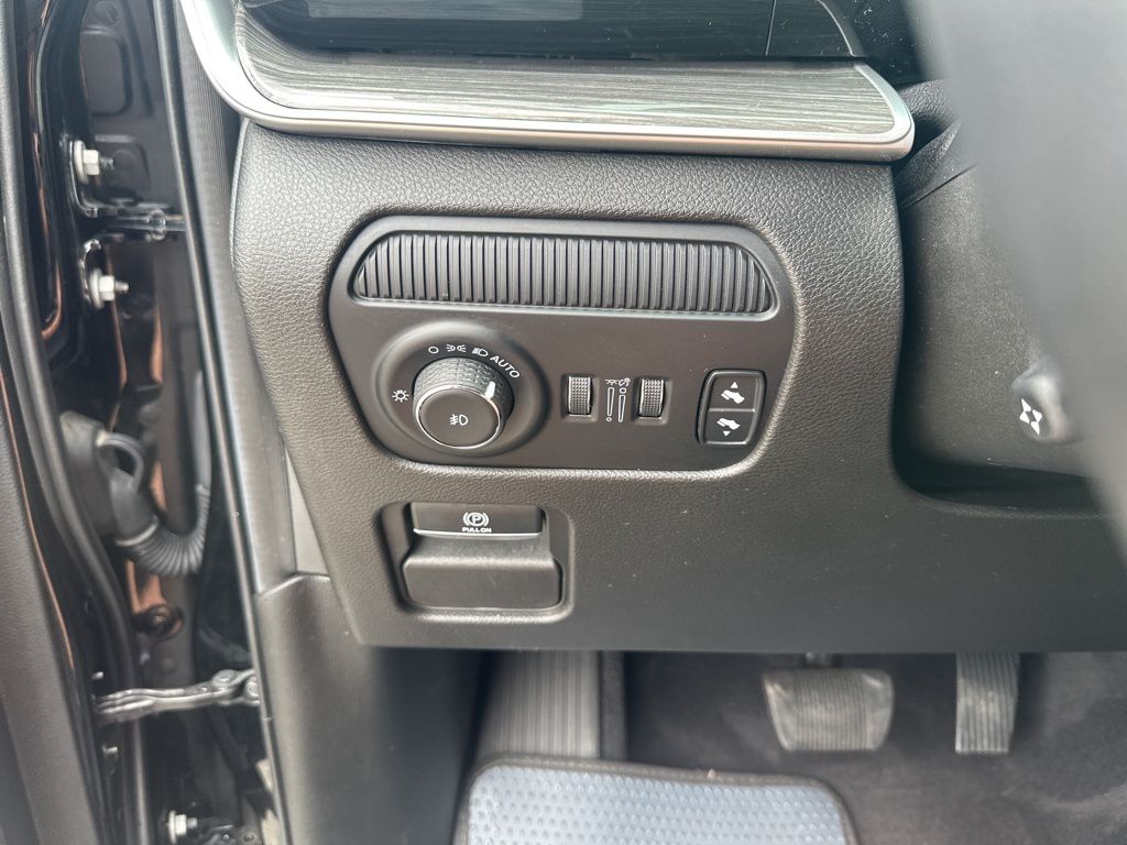 Used Car 2022 Jeep Wagoneer  Series Iii For Sale Under $50,000 In Austin, Texas