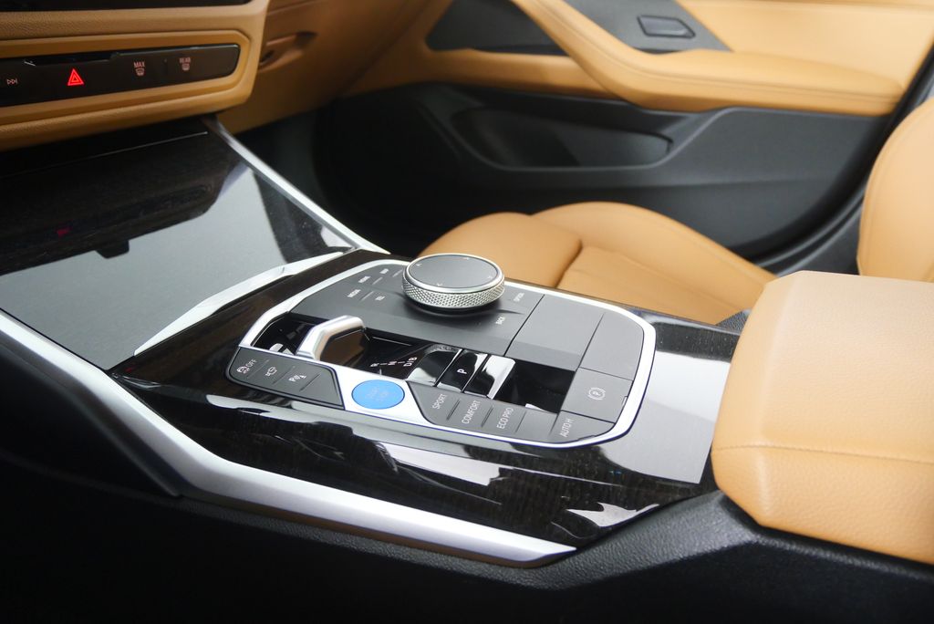 Thumbnail: 2023 BMW i4 - 24