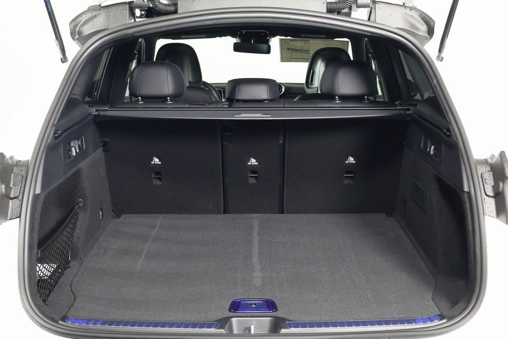 Thumbnail: 2026 Mercedes-Benz GLC - 8