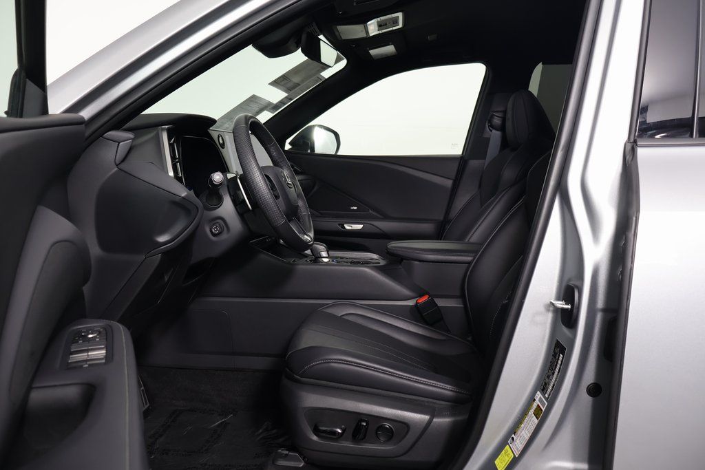 Thumbnail: 2024 Lexus TX - 10