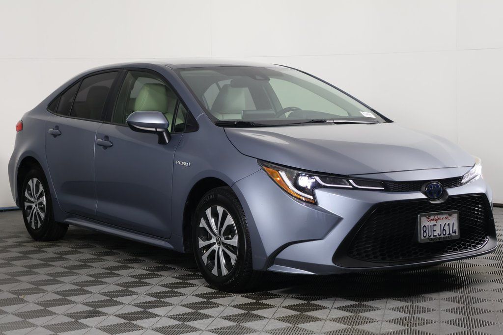 2021 Toyota Corolla LE 3