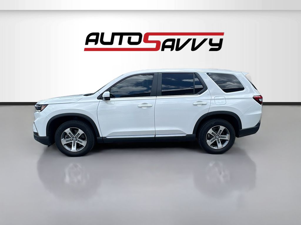Used 2025 White Honda EX-L image 4