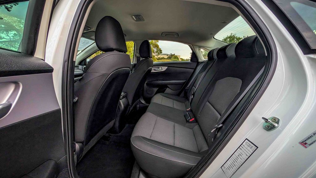 Used 2024 Kia Forte LXS 4D Sedan