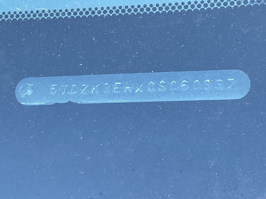 Thumbnail: 2012 Toyota Highlander - 2