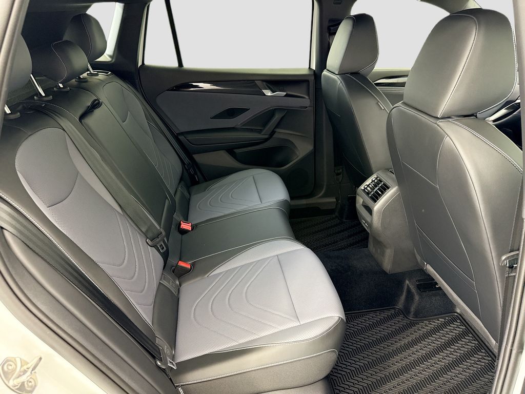 Thumbnail: 2026 Volkswagen Tiguan - 20