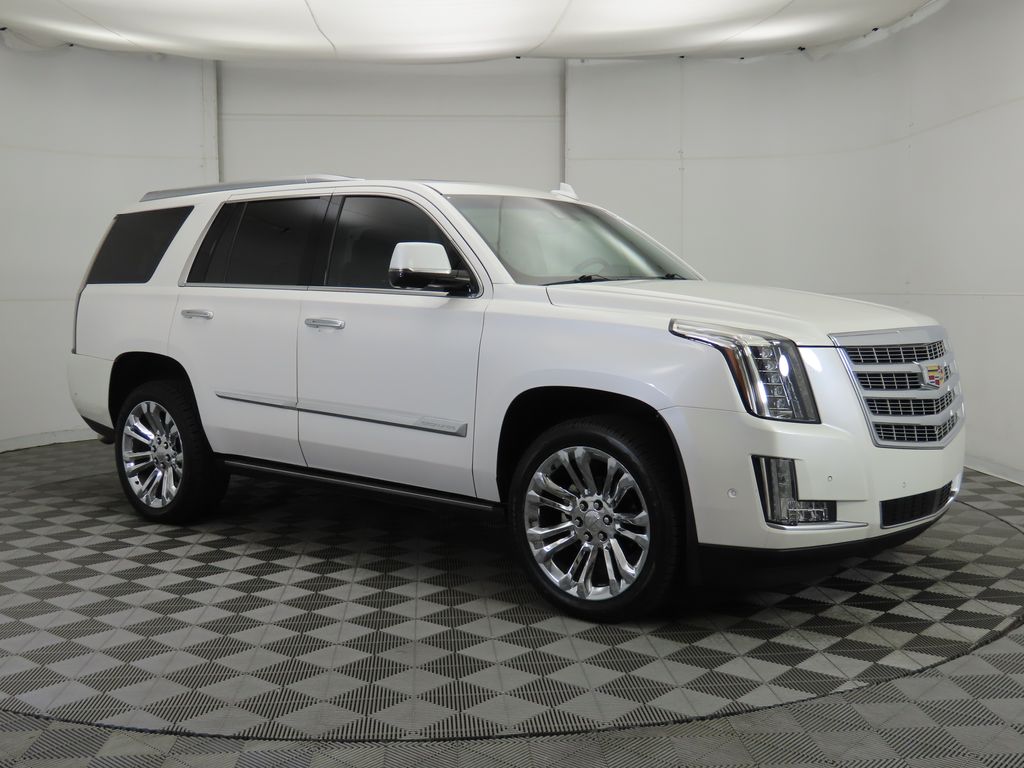 Thumbnail: 2017 Cadillac Escalade - 3