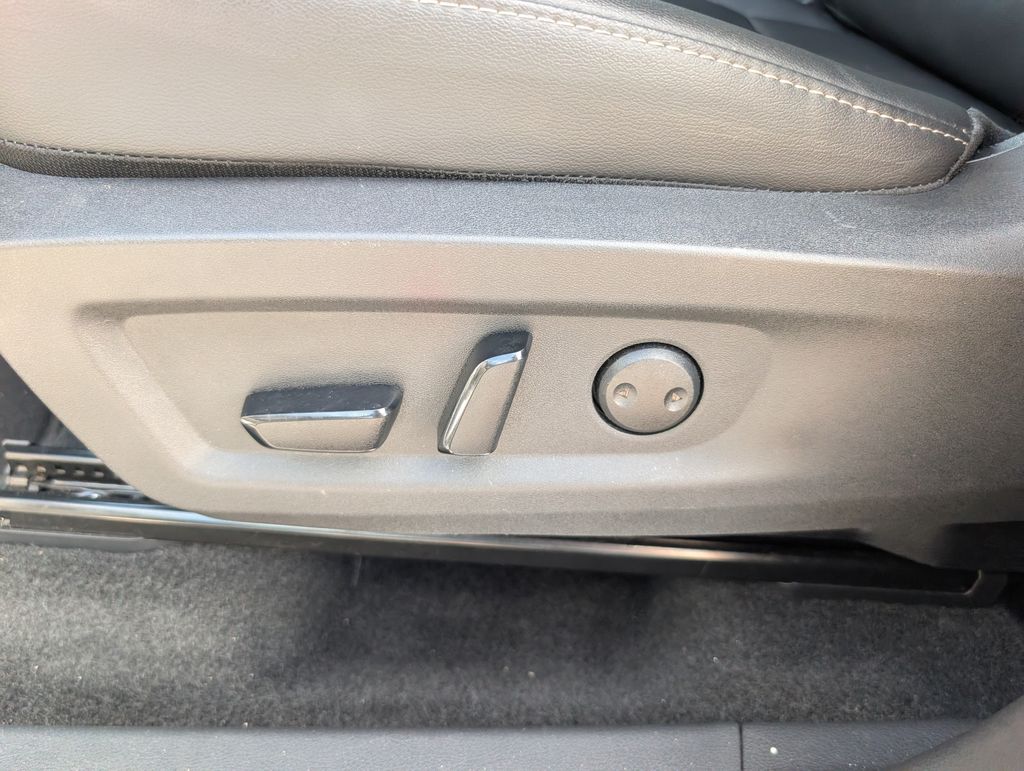 Used 2025 Nissan Murano SUV