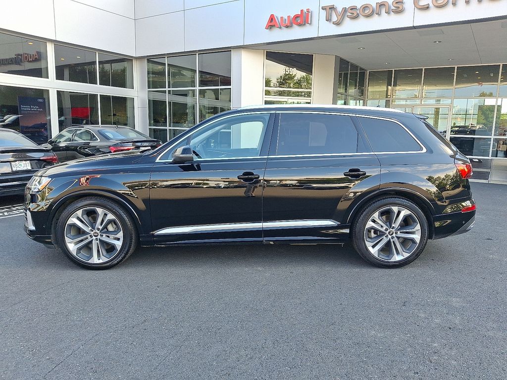 Thumbnail: 2022 Audi Q7 - 7