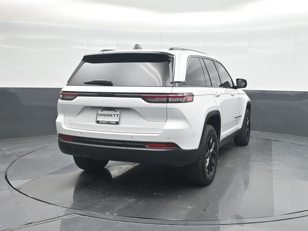 Used 2025 Jeep Grand Cherokee SUV