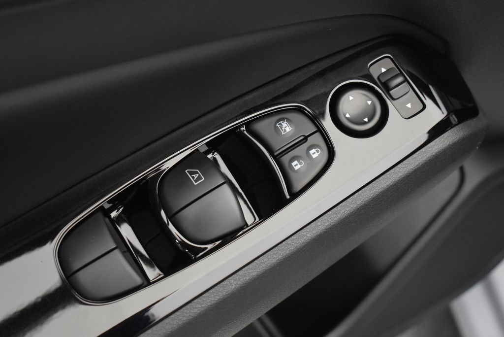 Thumbnail: 2025 Nissan Altima - 12