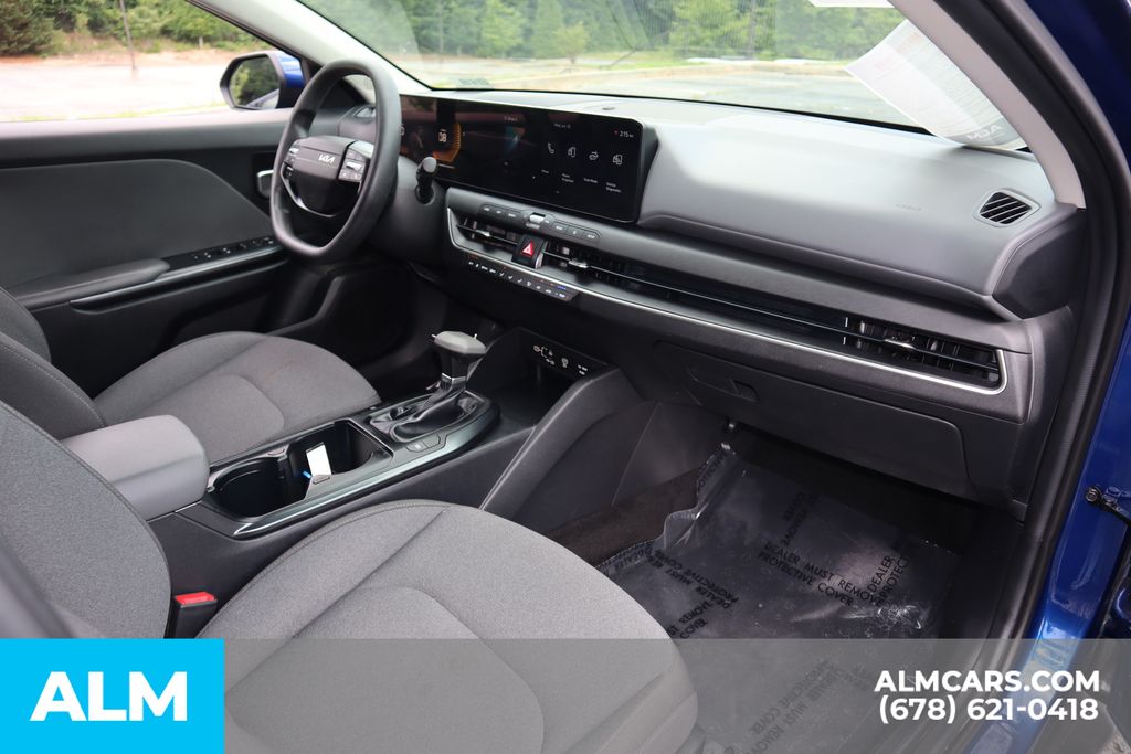 Used 2025 Blue Kia LXS image 27