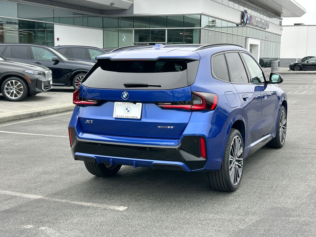 Thumbnail: 2023 BMW X1 - 5