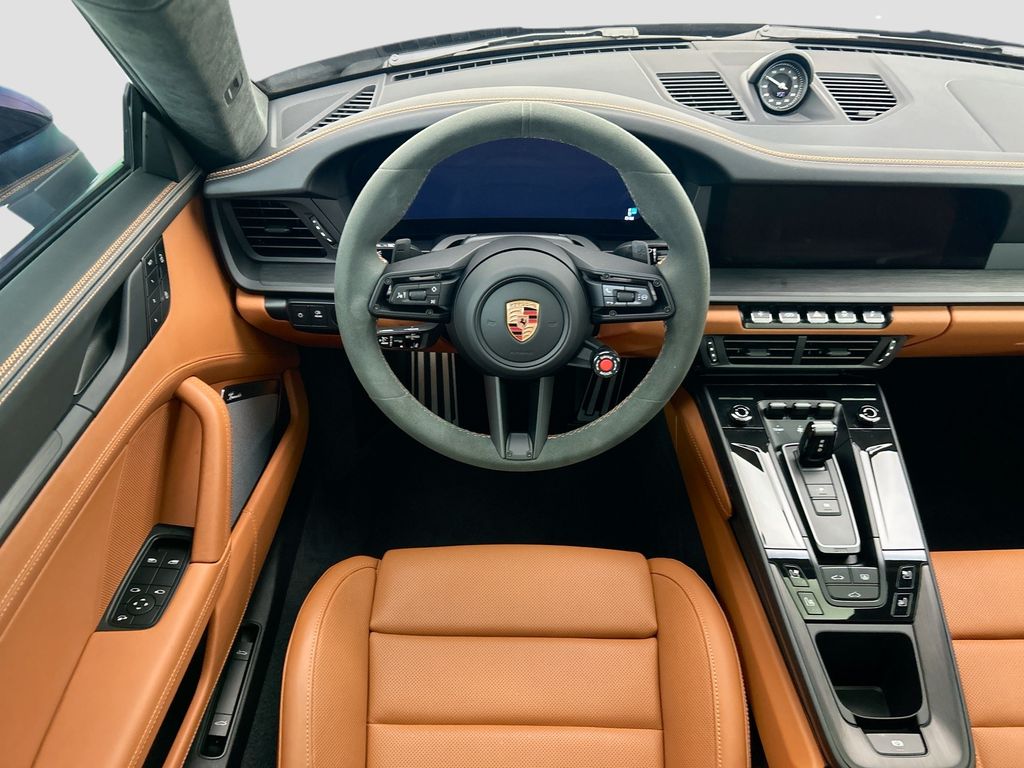 Thumbnail: 2026 Porsche 911 - 12