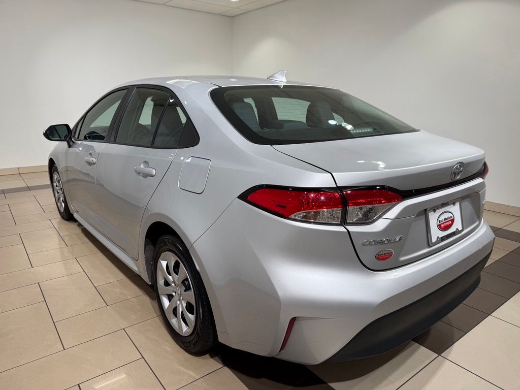Thumbnail: 2024 Toyota Corolla - 3