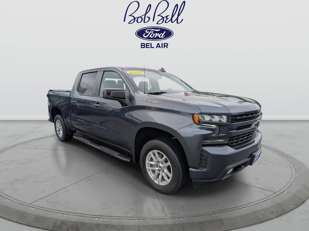 Shadow Gray Metallic 2021 Chevrolet Silverado 1500 RST Crew Cab 4WD Pickup Truck Four-Wheel Drive 8-Speed Automatic
