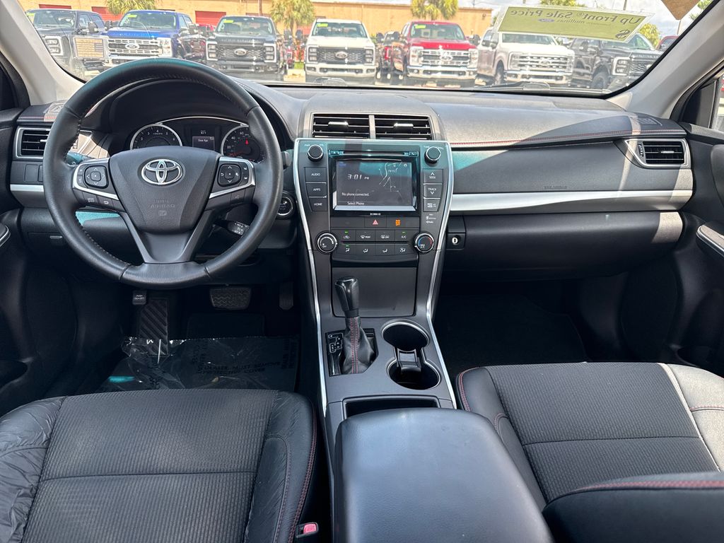 Certified Used 2017  Toyota SE image 5