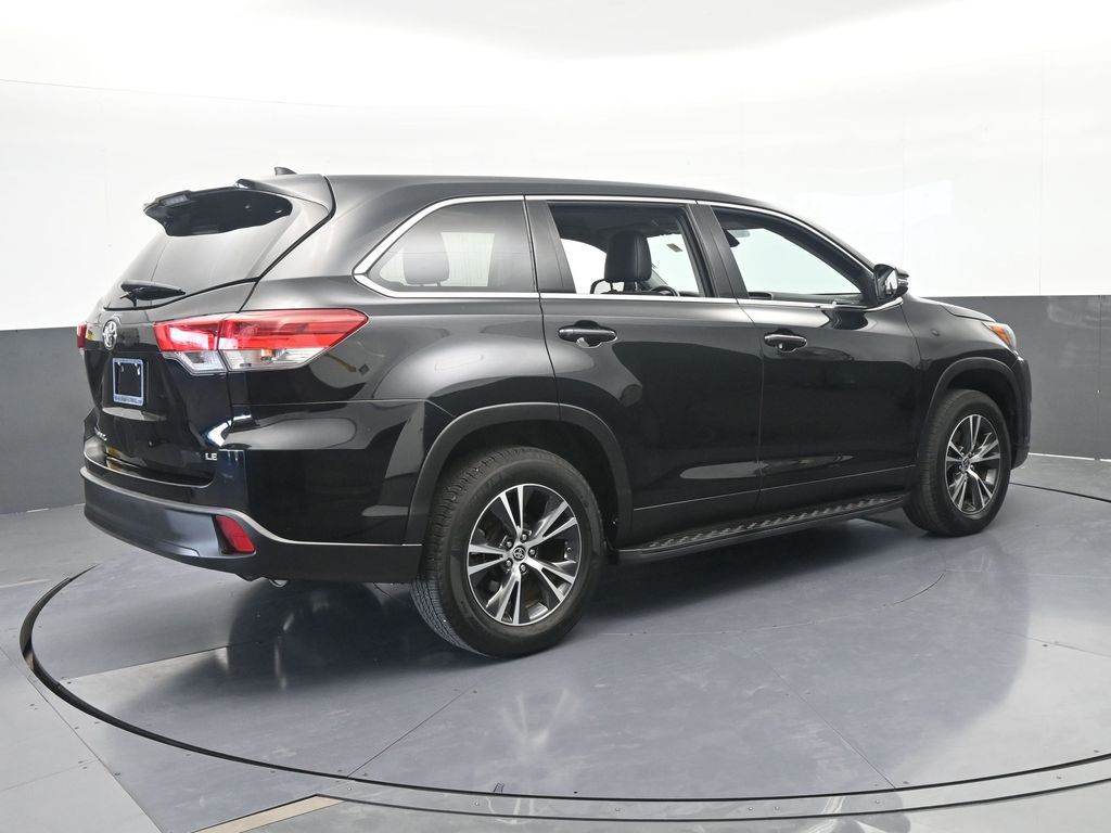 Used 2019 Midnight Black Metallic Toyota LE Plus image 5