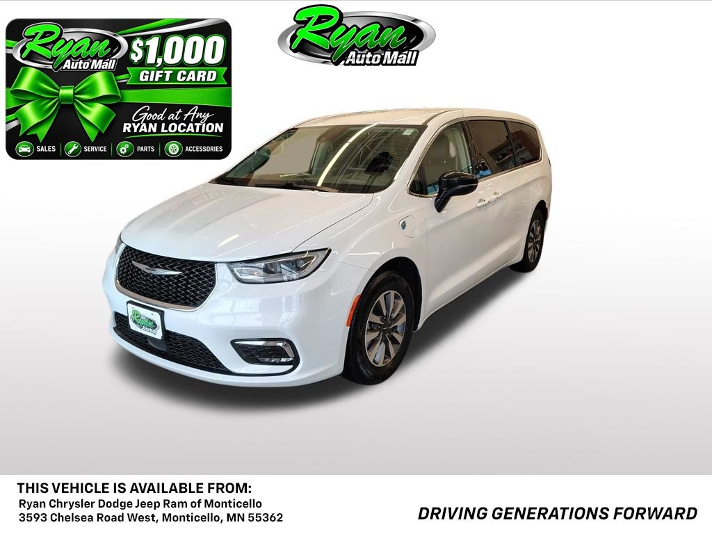  2024 Chrysler Pacifica Hybrid Select FWD   