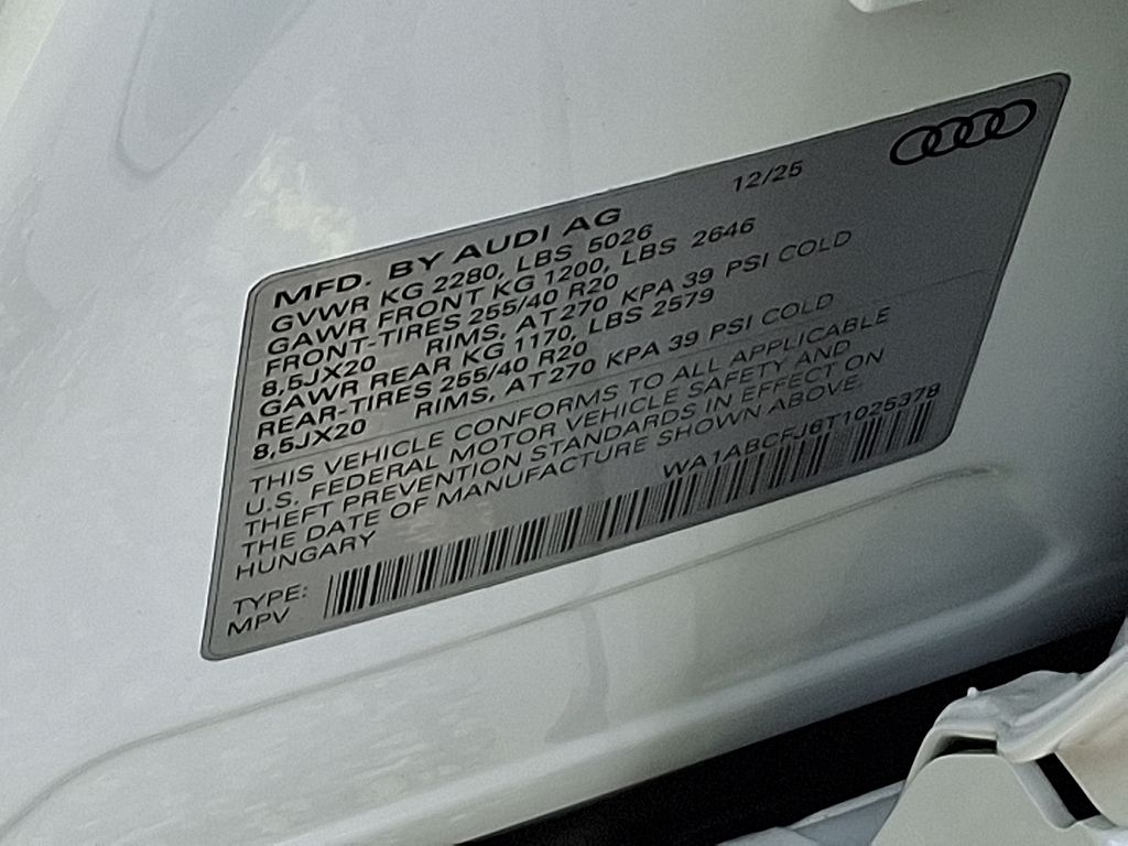 Thumbnail: 2026 Audi Q3 - 10