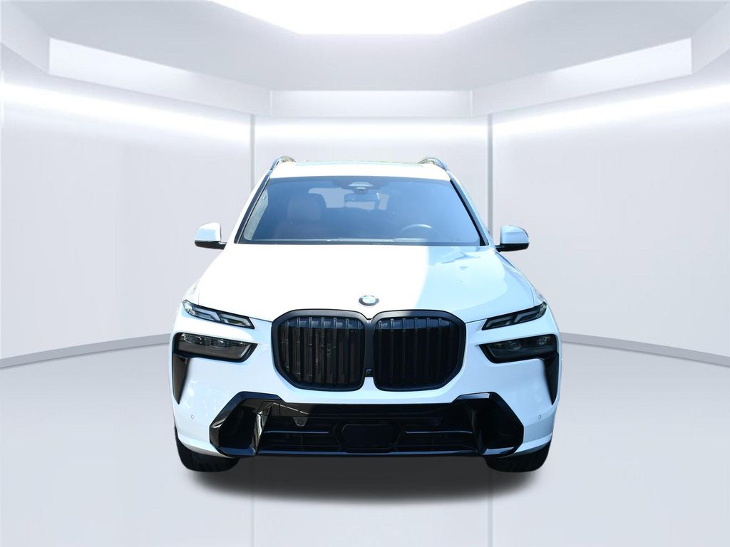Thumbnail: 2025 BMW X7 - 11