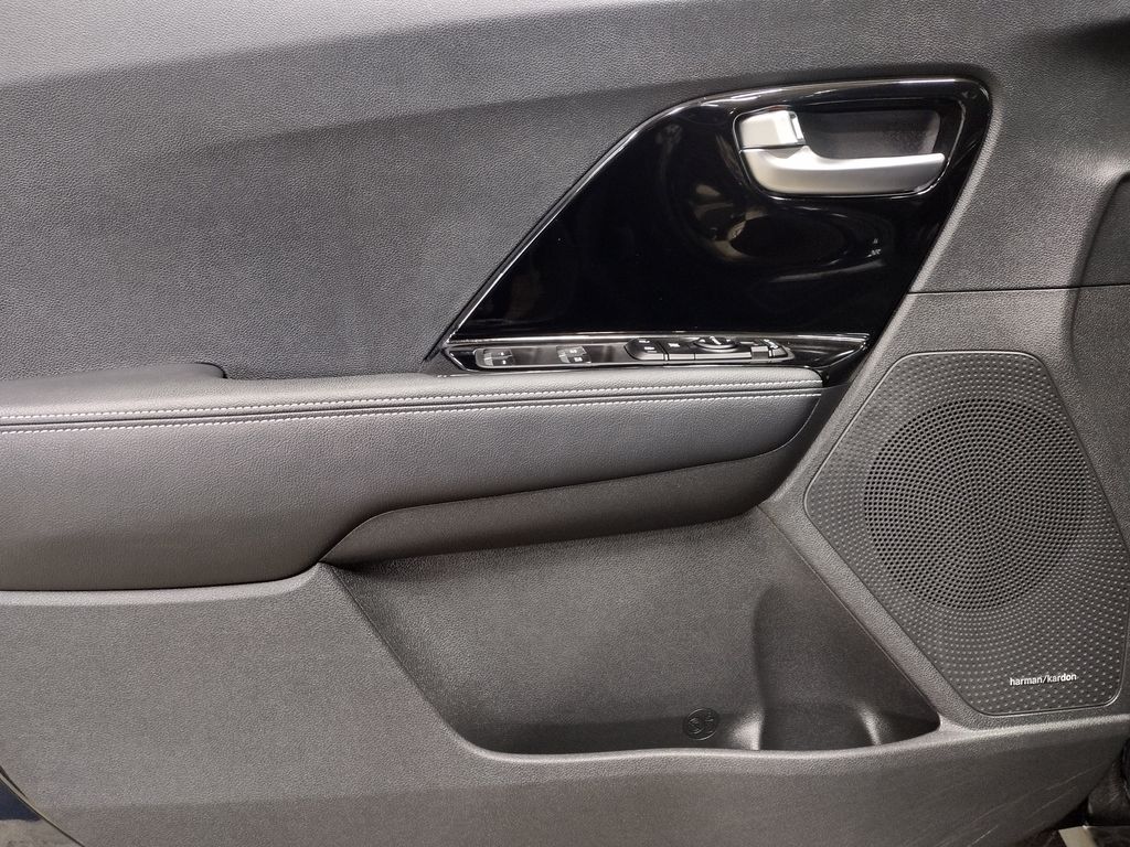 2022 Kia Niro EV EX