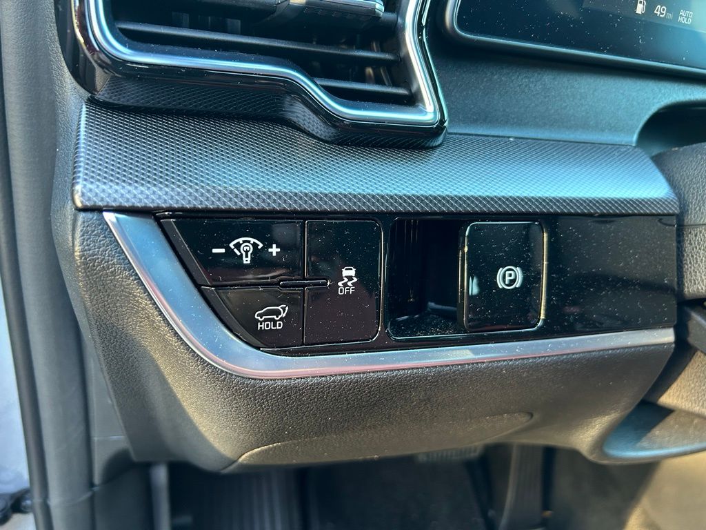 Thumbnail: 2023 Kia Sportage - 18