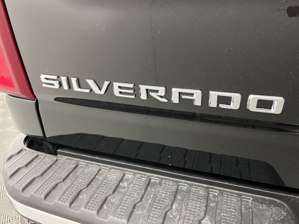 2025 Chevrolet Silverado 3500 LTZ 3