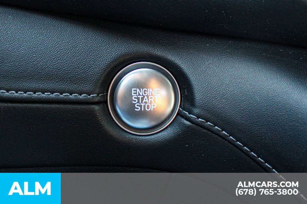 Used 2023 Silver Hyundai SEL Premium image 29