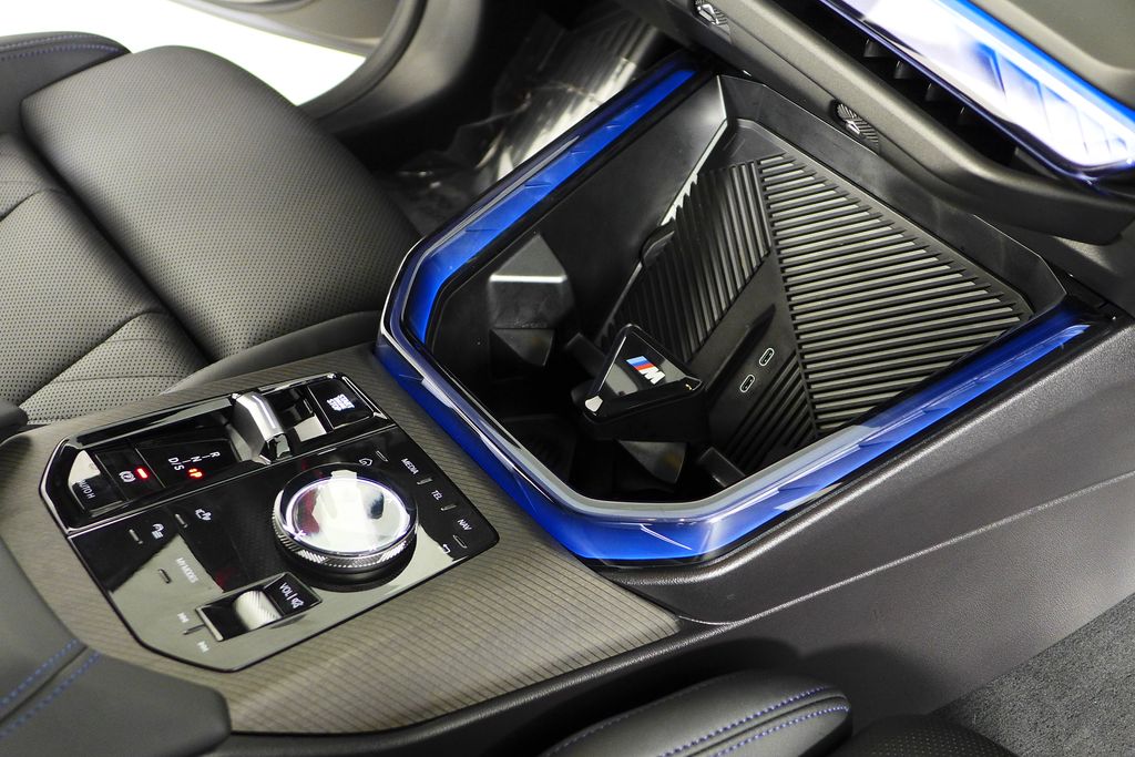 Thumbnail: 2025 BMW X3 - 15
