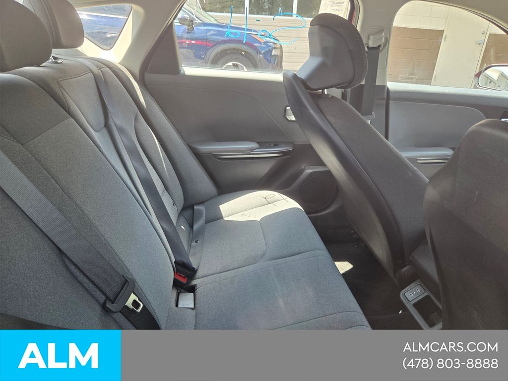 Used 2025 Red Kia LXS image 19