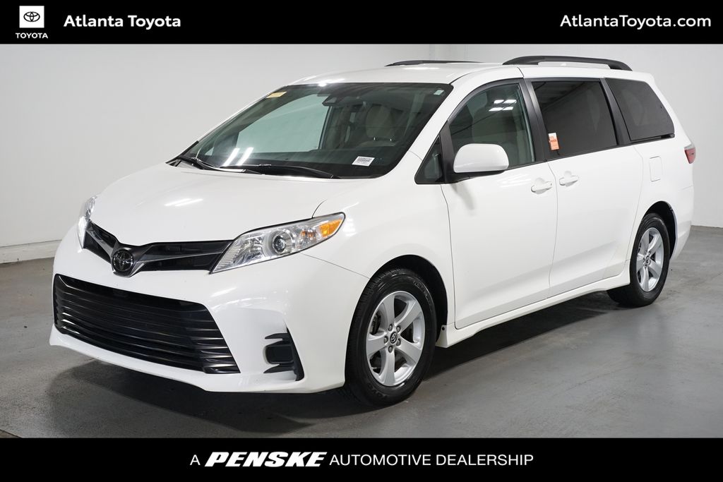 Super White 2019 Toyota Sienna Minivan Front-Wheel Drive 8-Speed Automatic