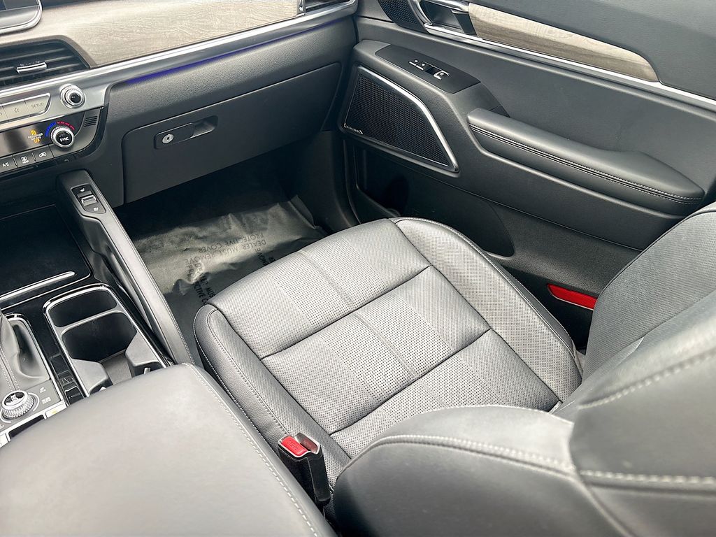 Used 2022 Silver Kia SX image 24