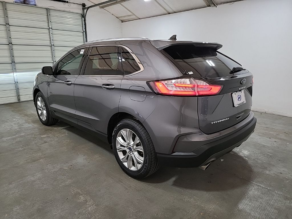 2022 Ford Edge Titanium 2