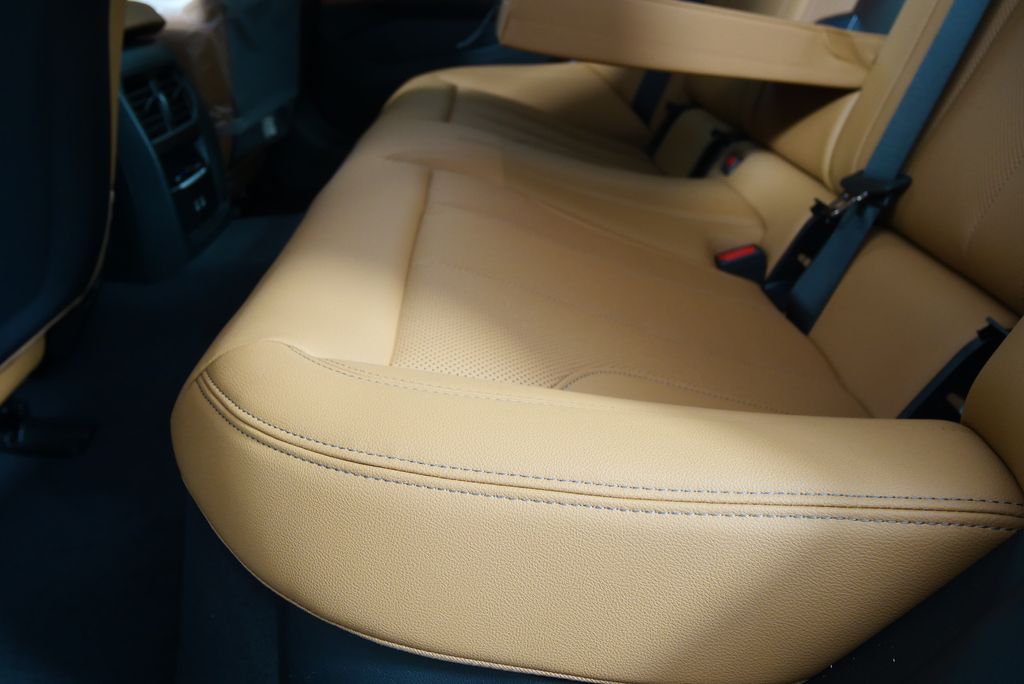 2025 BMW i4 eDrive40 14