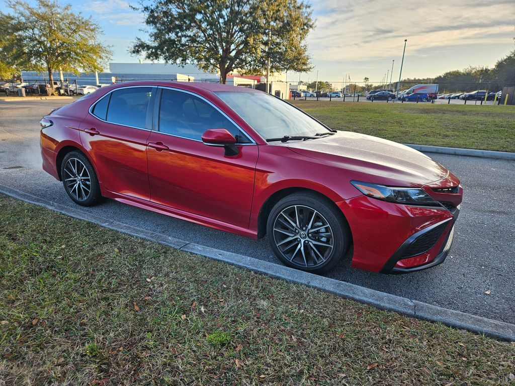 2022 Toyota Camry SE 7