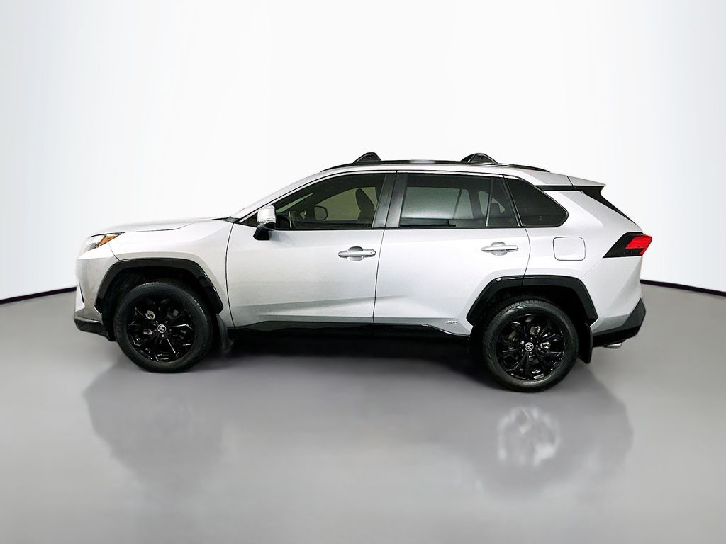 Thumbnail: 2023 Toyota RAV4 - 8