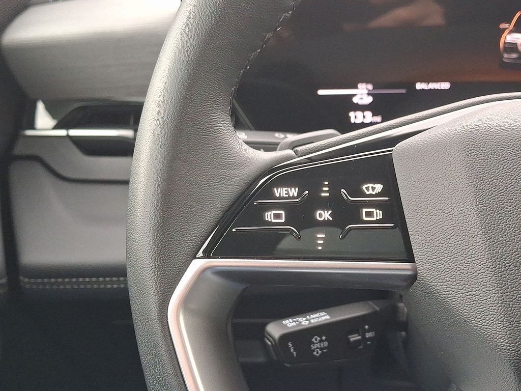 Thumbnail: 2025 Audi Q6 e-tron - 20