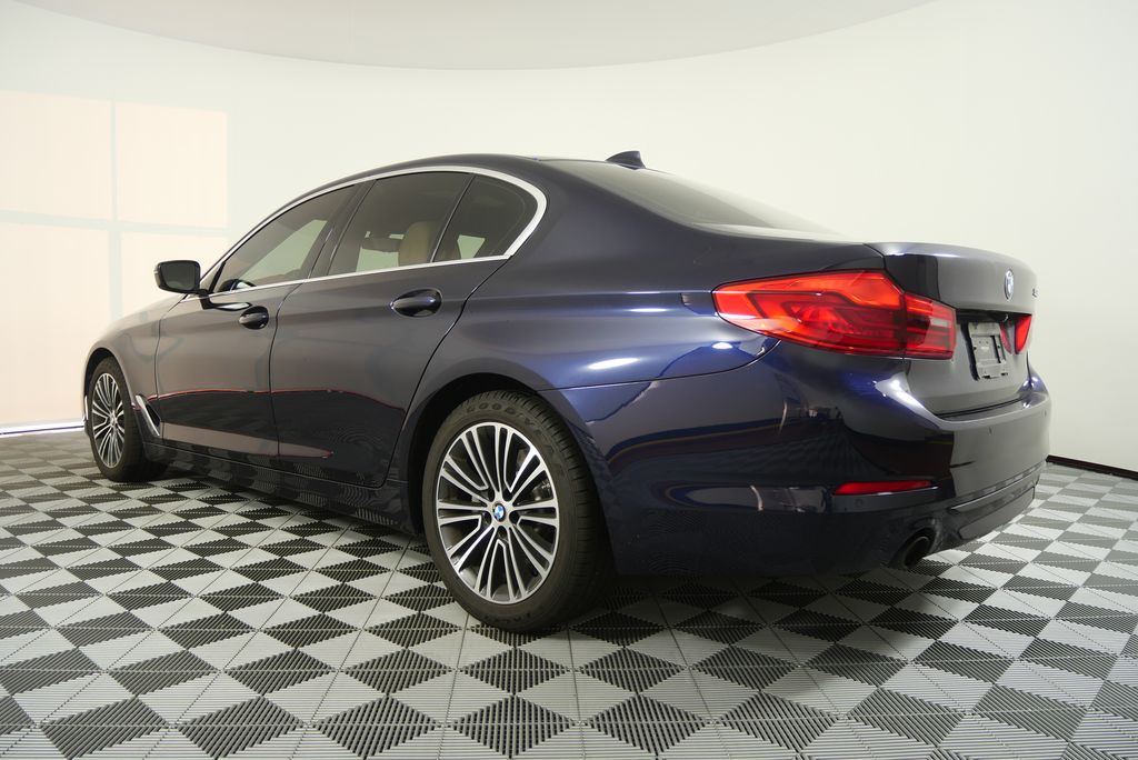 Thumbnail: 2019 BMW 5 Series - 5