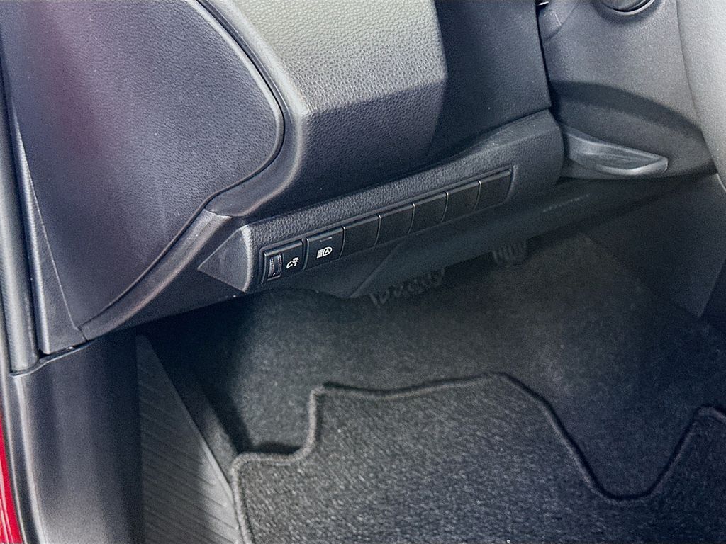 Thumbnail: 2025 Toyota Corolla - 10