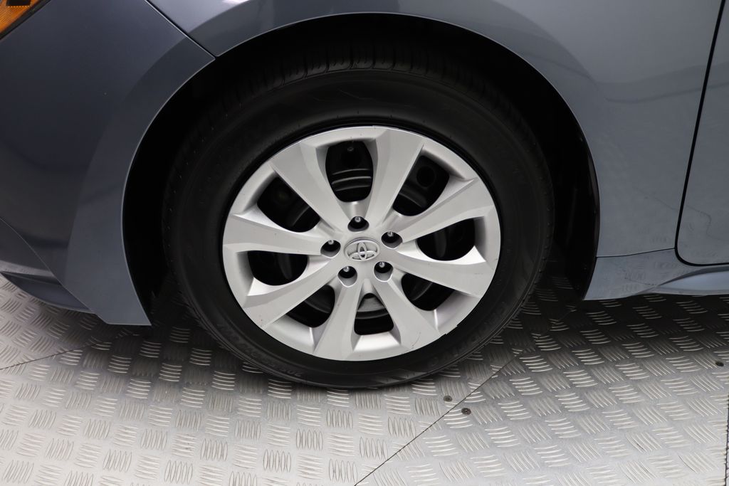 Thumbnail: 2023 Toyota Corolla - 4