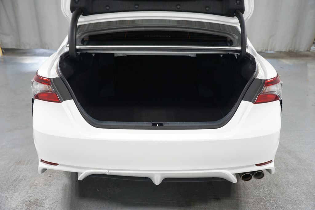 Thumbnail: 2024 Toyota Camry - 18