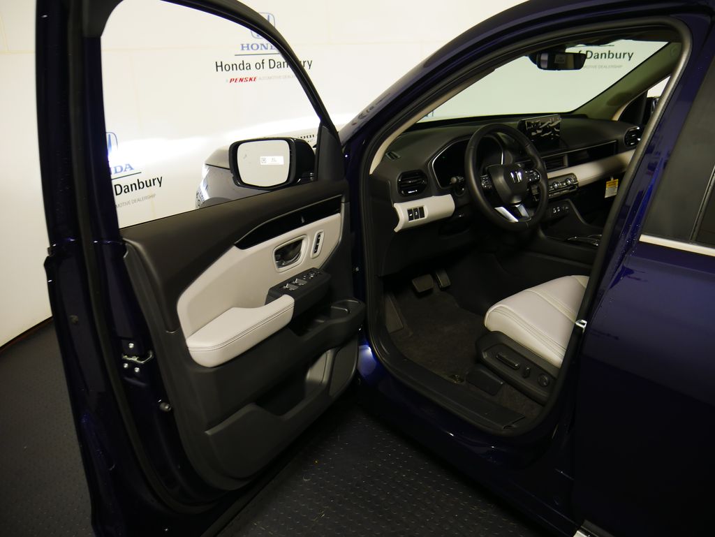 2025 Honda Pilot EX-L 10