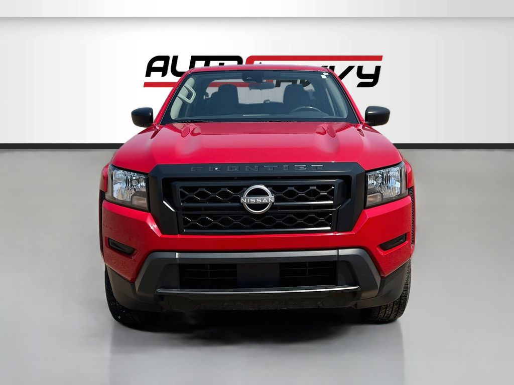 Used 2022 Red Nissan S image 2