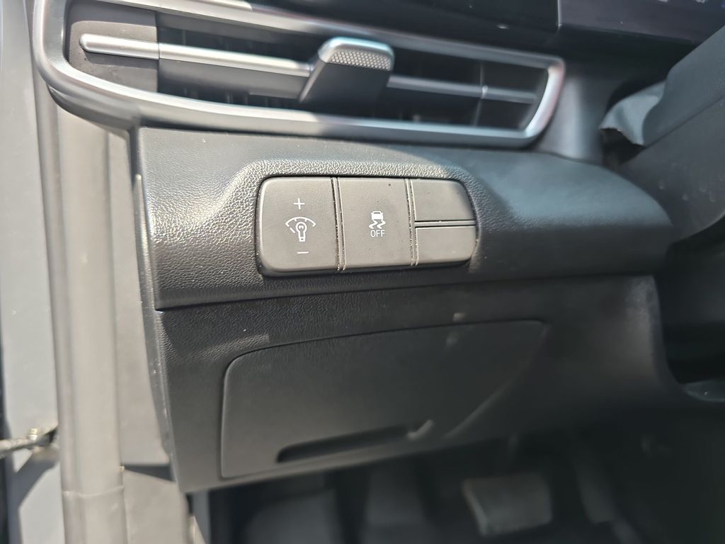 Used 2025 Hyundai Elantra Sedan