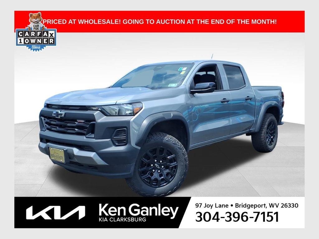 Sterling Gray Metallic 2026 Chevrolet Colorado Pickup Truck Four-Wheel Drive 8-Speed Automatic
