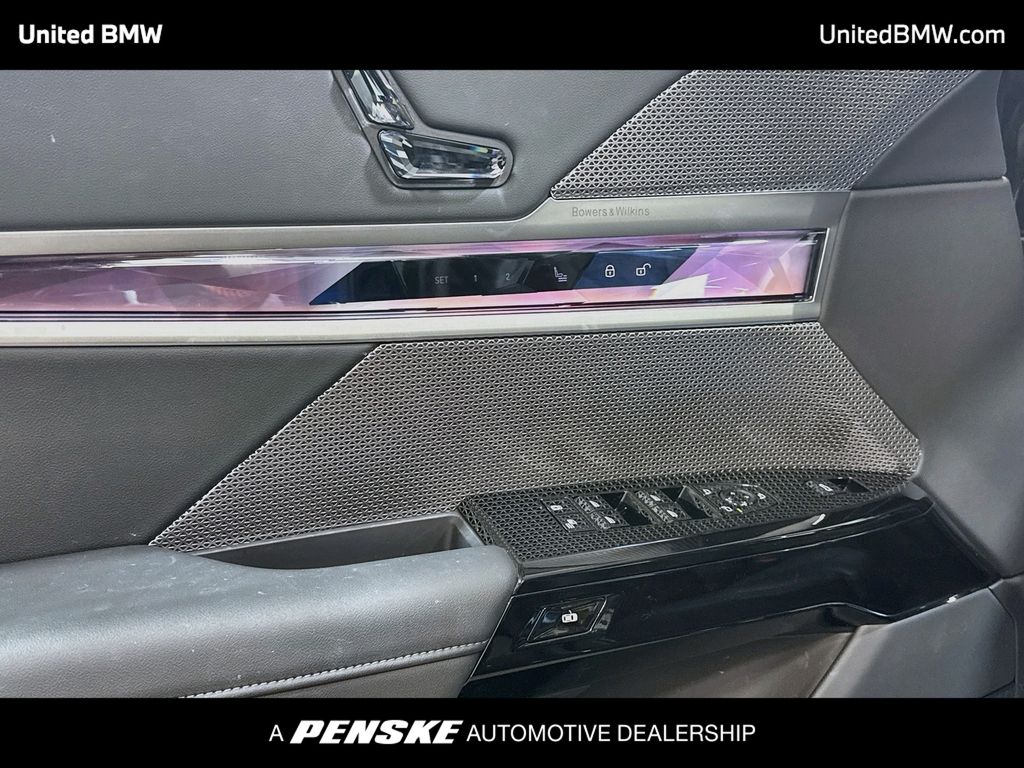 Thumbnail: 2025 BMW 7 Series - 9